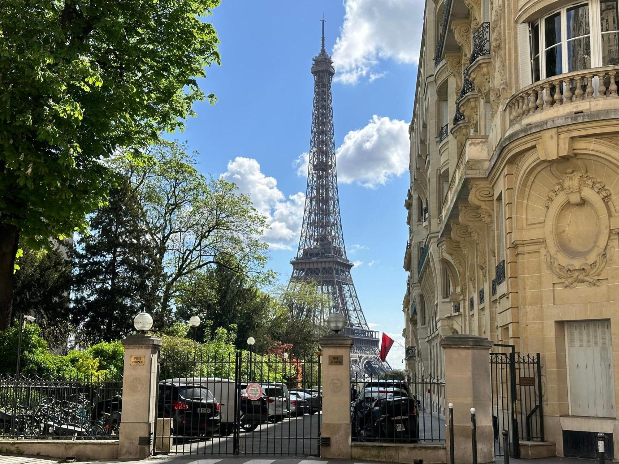 Stylish & Chic Duplex Near Eiffel Tower Appartement Parijs Buitenkant foto